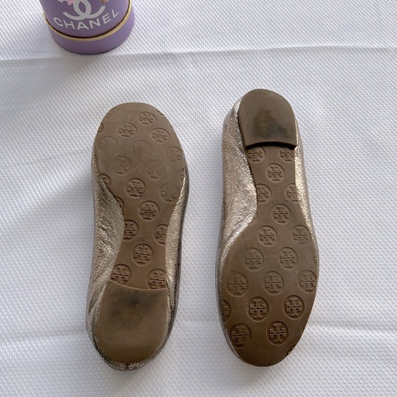 Tory Burch ballet flat size 9 genuine leather light bronze w/ silver - Picture 4 of 8
